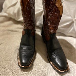 Ladies Ariat Leather Cowboy Boots